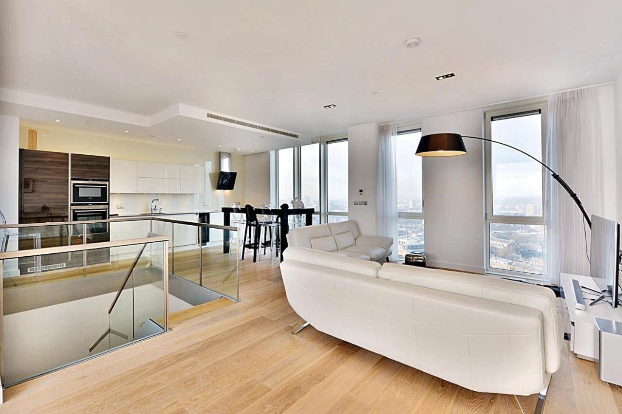 Bird's Eye View - Luxury 2bdr Penthouse In * London