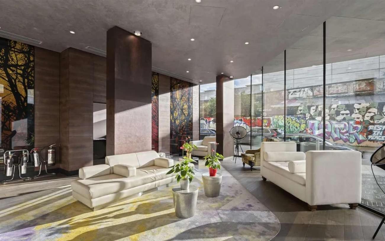 Bird's Eye View - Luxury 2bdr Penthouse In *