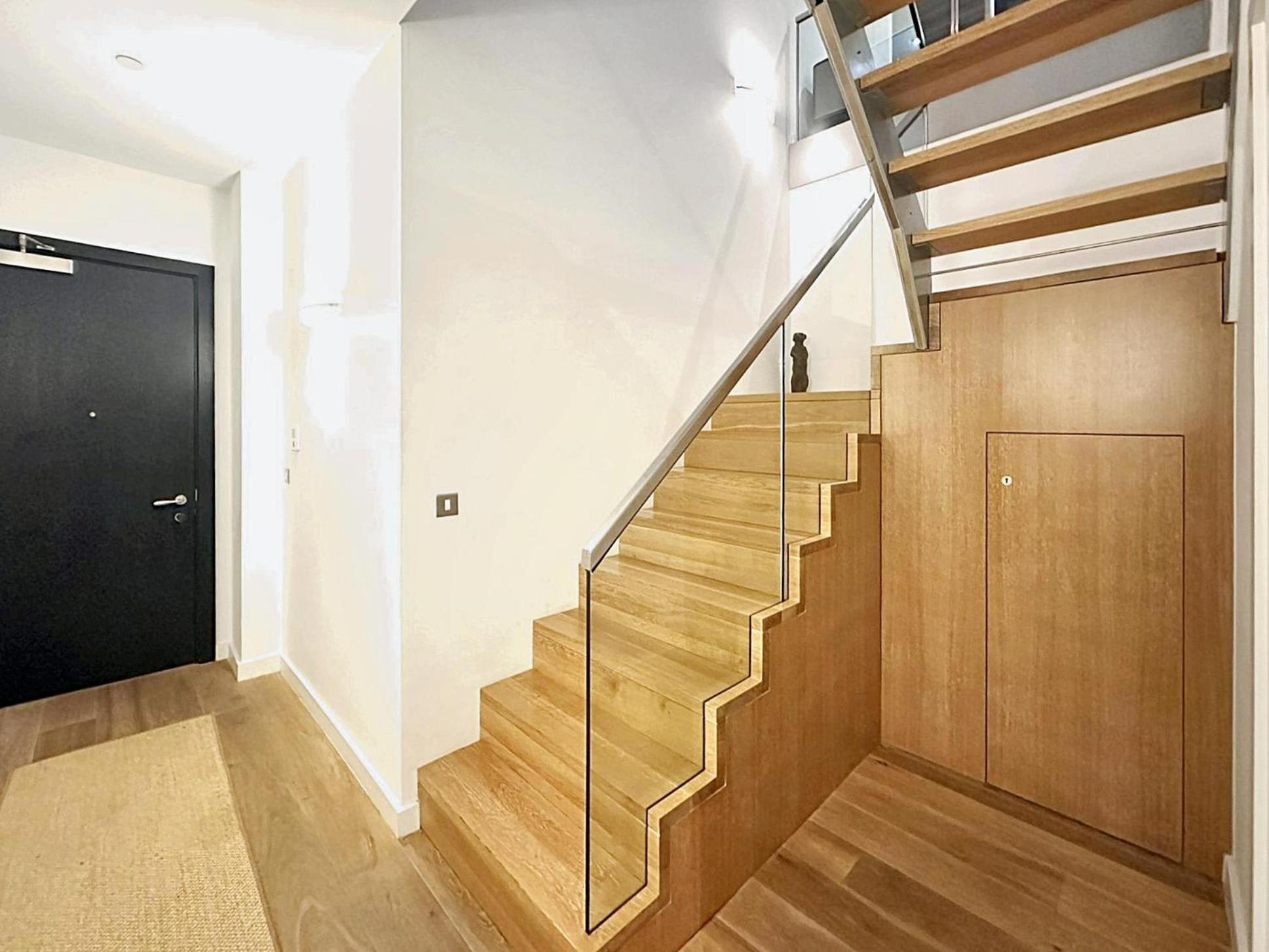 Bird's Eye View - Luxury 2bdr Penthouse In Apartment *